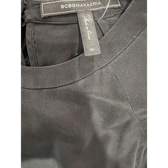 NWT BCBGMAXAZRIA "Sammie" Sleeveless Asymmetrical Silk Blouse Size Medium NWT - Picture 4 of 5